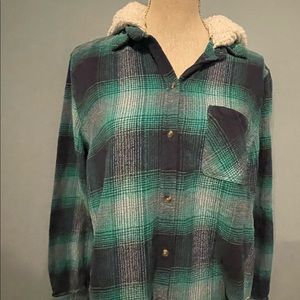 American Eagle Vintage Boyfriend Hooded Flannel.